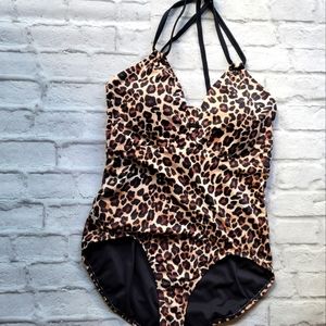 Time and tru leopard print swimsuit with strapped back size 1X